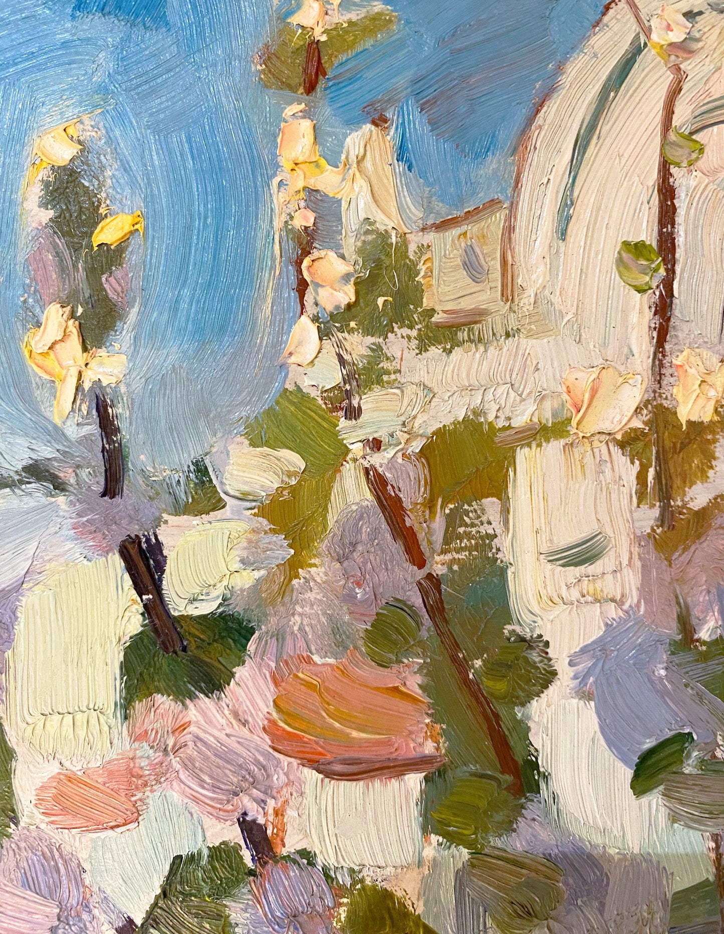 Frühlingslandschaft mit blühenden Bäumen in der Stadt. 1962.