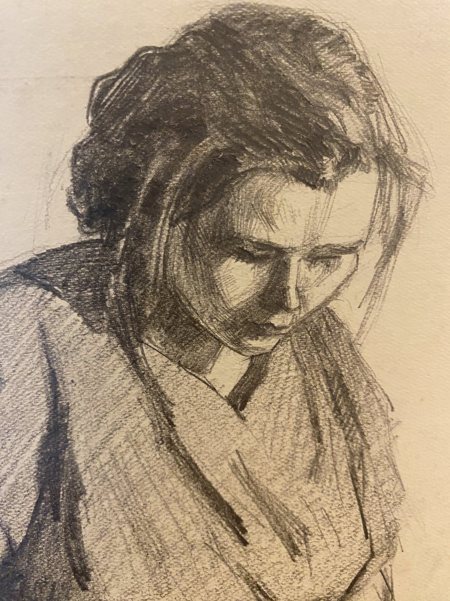 Porträt einer Frau, die ein Messer schärft. 1955.