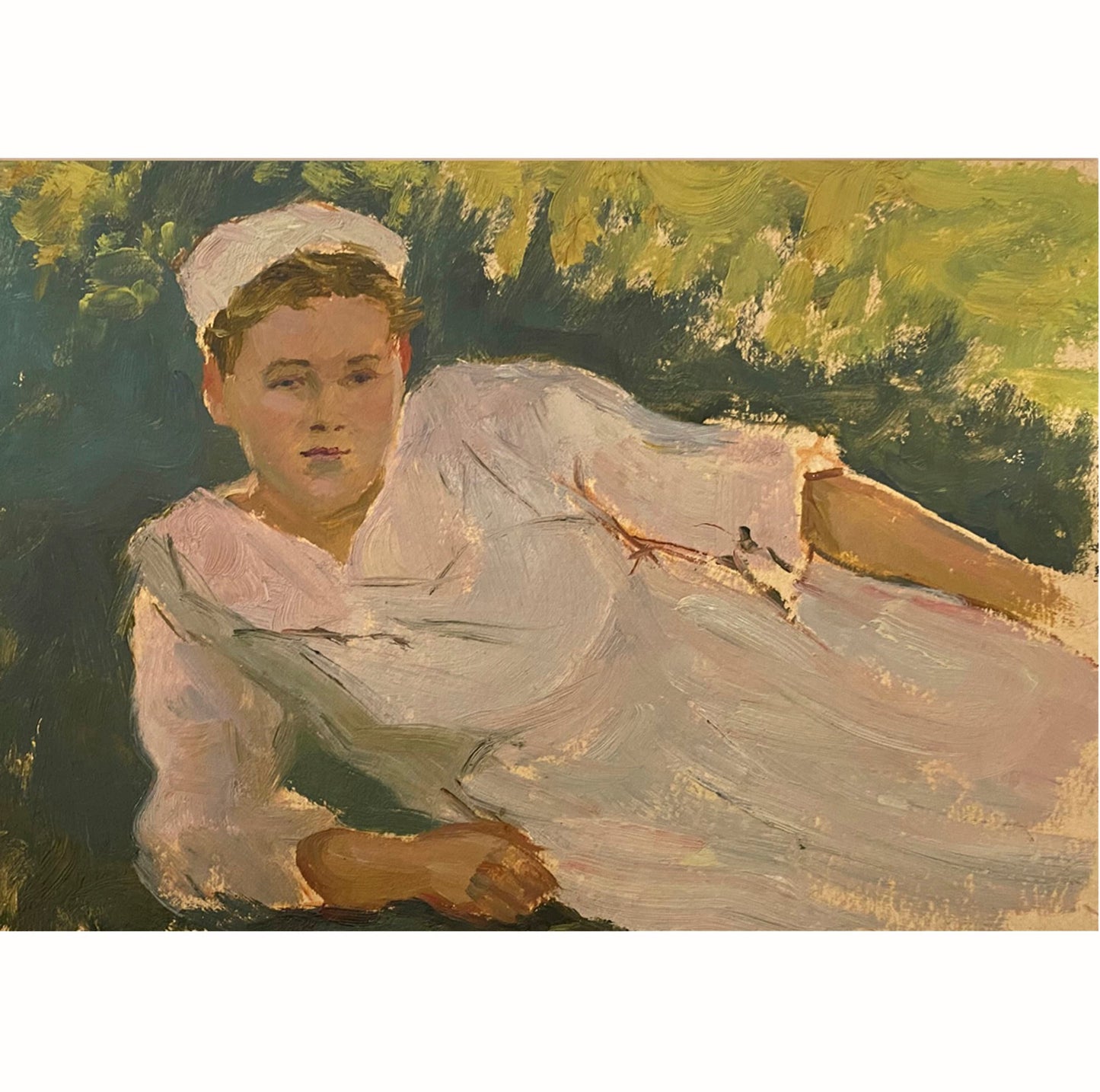 Porträt einer Frau, die sich im Gras entspannt. 1953.