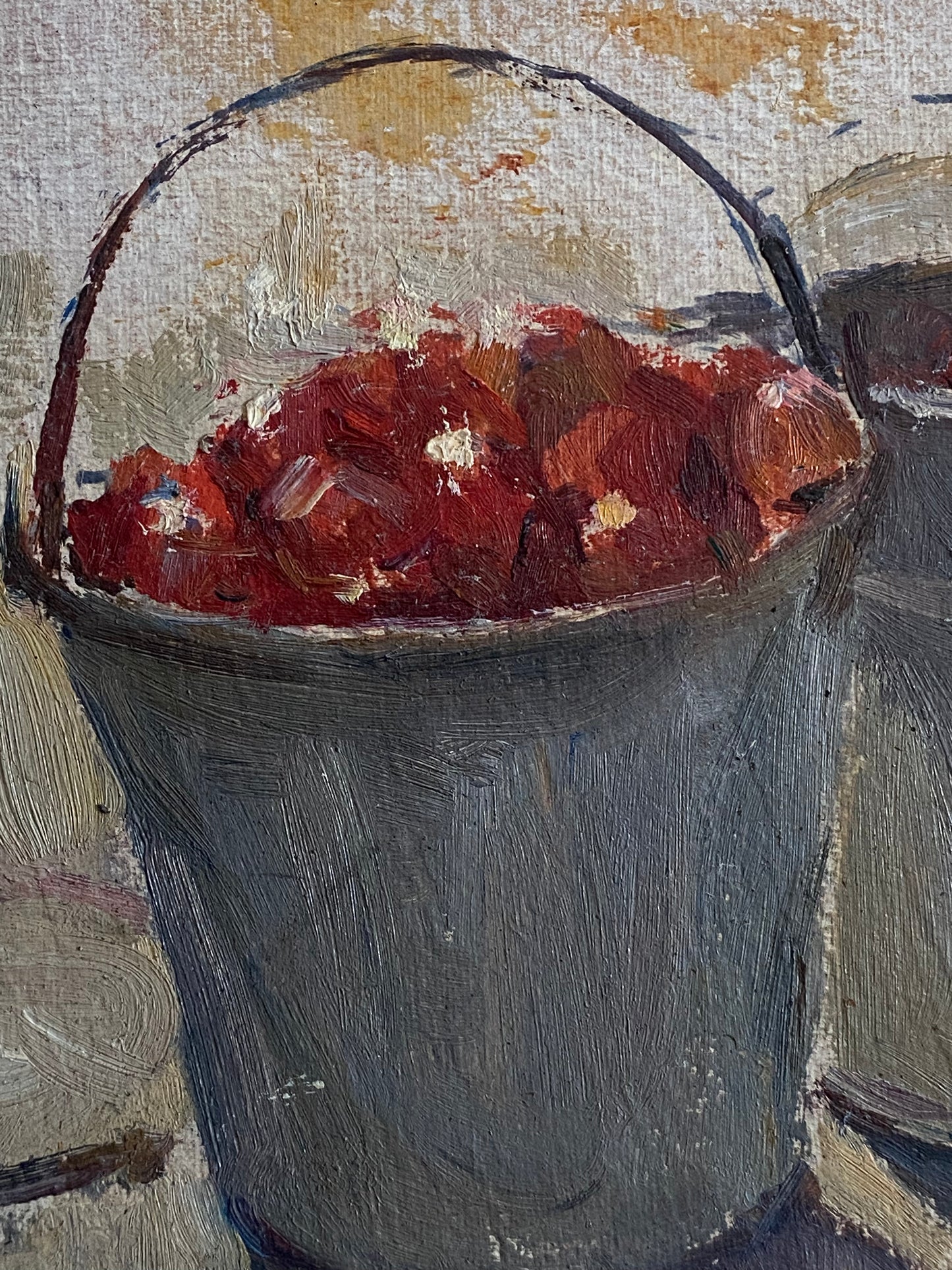 Eimer mit roten Beeren. 1970er Jahre.